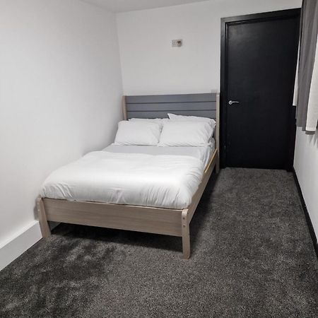 Ckb Flat- Comfort, Cosy, And Secure! Codsall Екстериор снимка