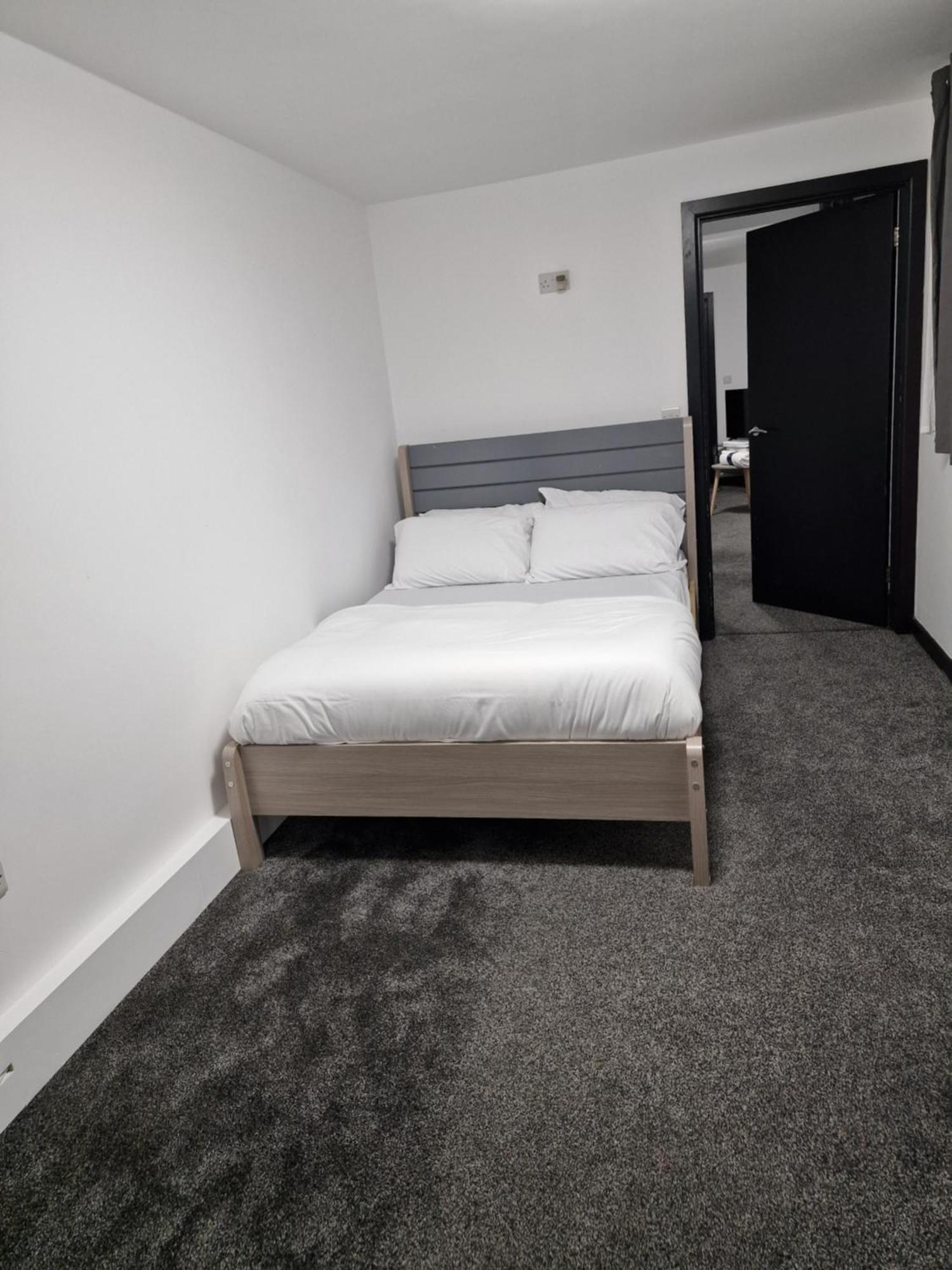 Ckb Flat- Comfort, Cosy, And Secure! Codsall Екстериор снимка